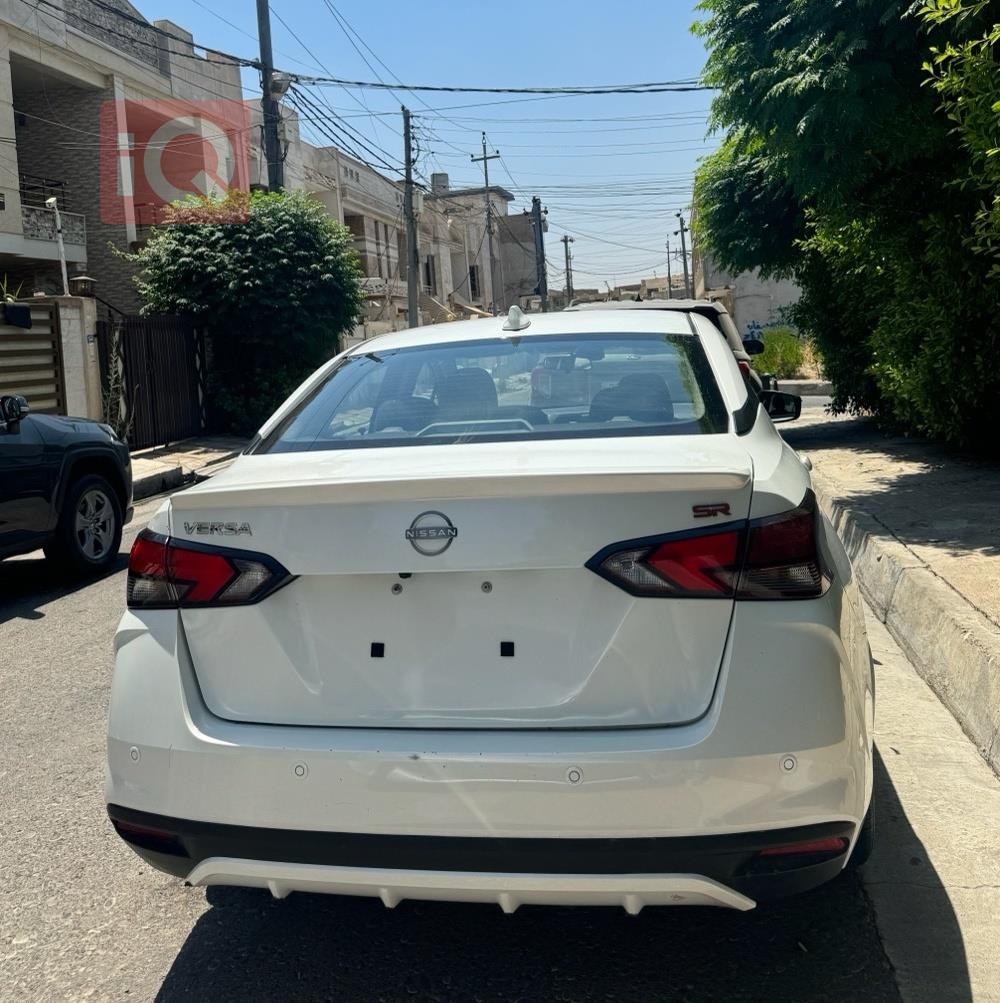 Nissan Versa